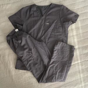 Figs scrub set - charcoal M/L